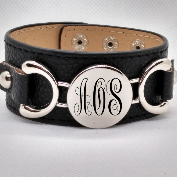 Anicelook Jewelry - Custom Leather Cuff Bracelet with Monogram charm Anicelook Jewelry - Custom Leather Cuff Bracelet with Monogram charm